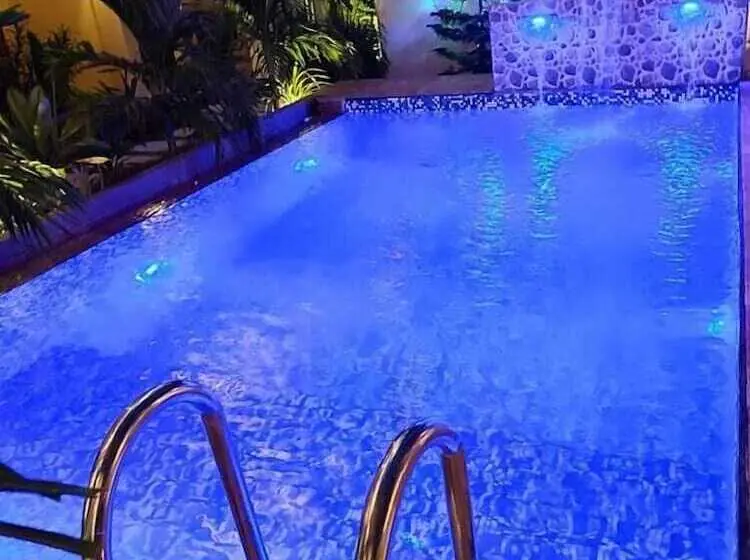 پانسیون Sorenzo Maldives
