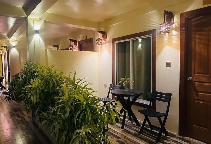 پانسیون Sorenzo Maldives