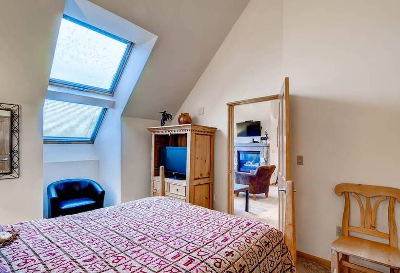 Jackpine & Black Bear Condominiums By Keystone Resort