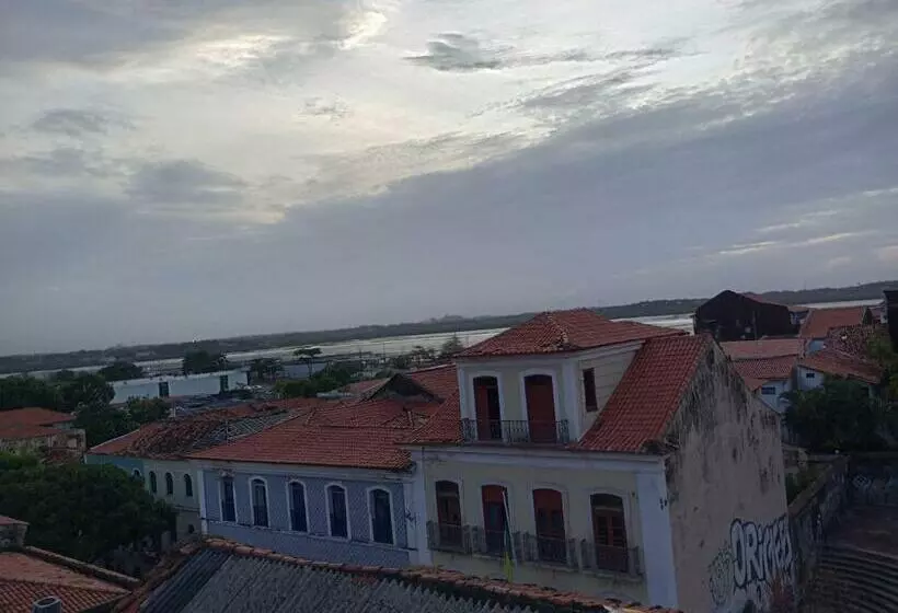 Hostel L B