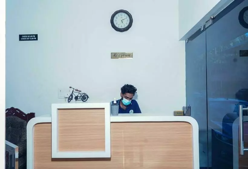 ホテル Atmos Inn Kozhikode