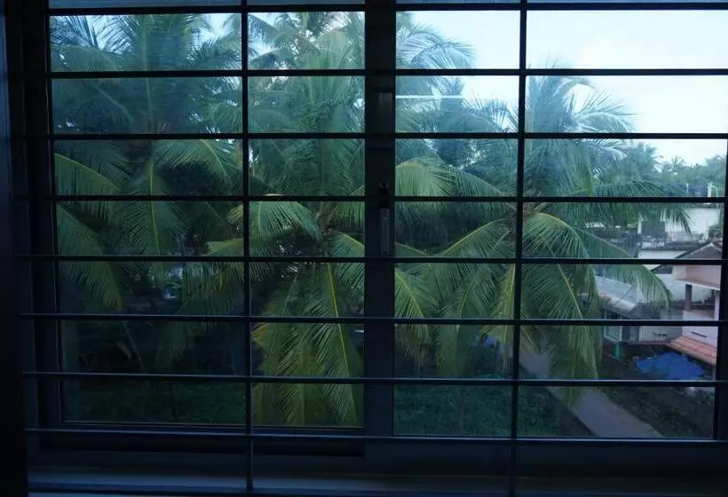 ホテル Atmos Inn Kozhikode