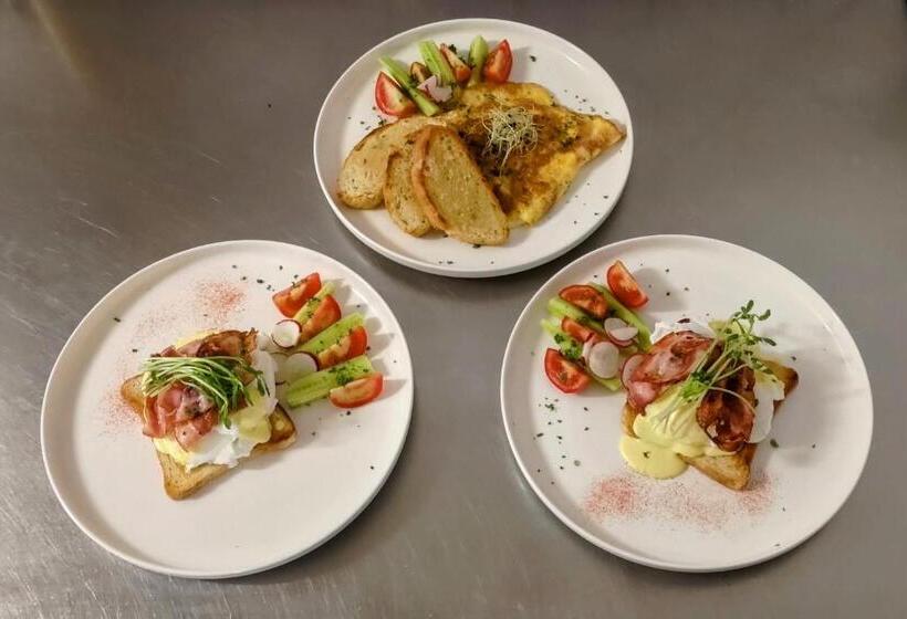 Отель Kaštieľ Ottlýk