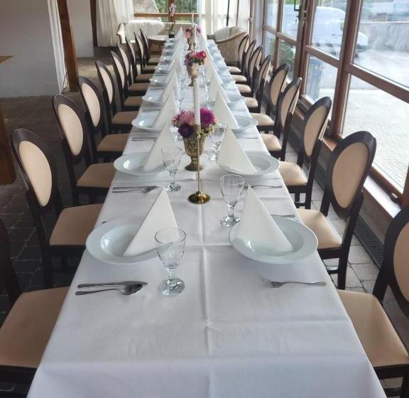 Отель Kaštieľ Ottlýk