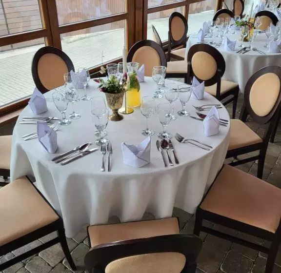 Hotelli Kaštieľ Ottlýk