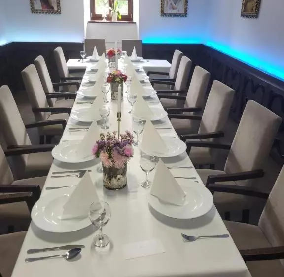 Hotelli Kaštieľ Ottlýk