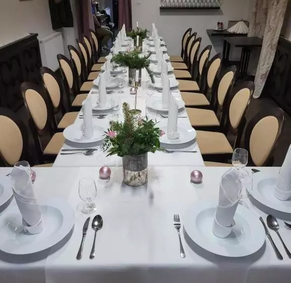 Hotelli Kaštieľ Ottlýk