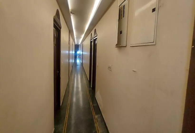 Hotelli Meenakshi Palace
