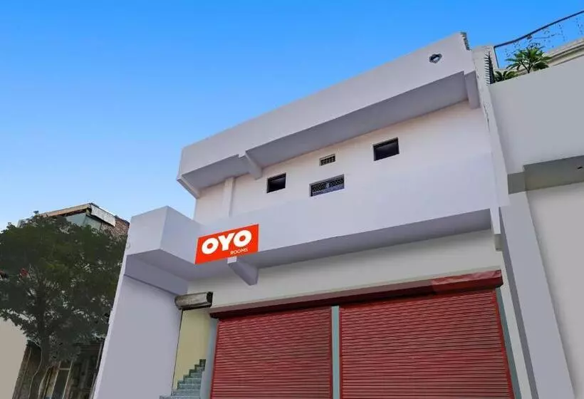 ホテル Oyo 93116 Classic Guest House