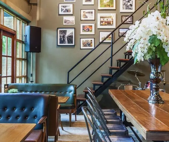 هاستل At Hua Lamphong