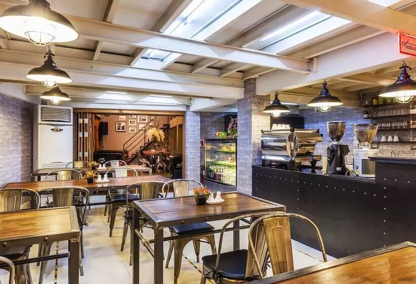 هاستل At Hua Lamphong