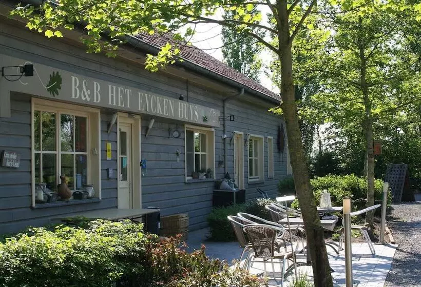 Het Eycken Huys Bed & Breakfast