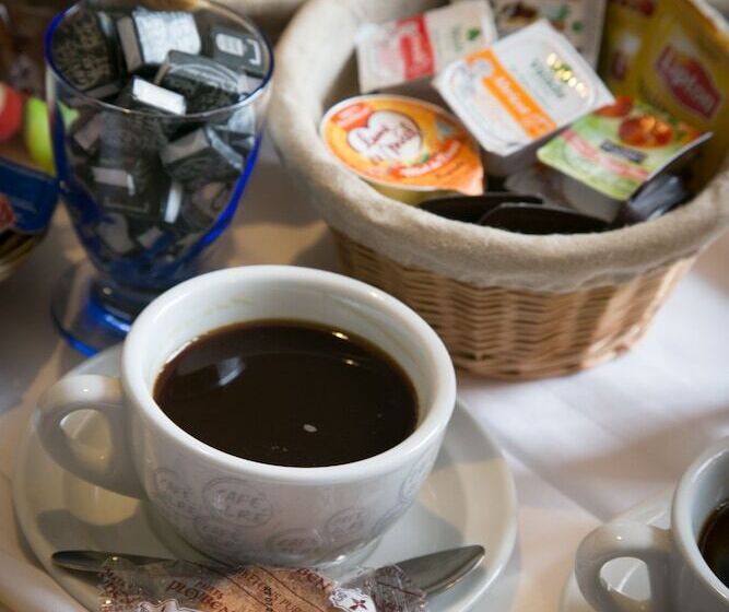 호텔 Breizh Hôtel