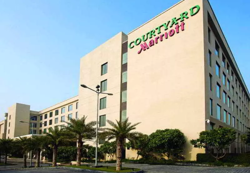 هتل Courtyard By Marriott Agra