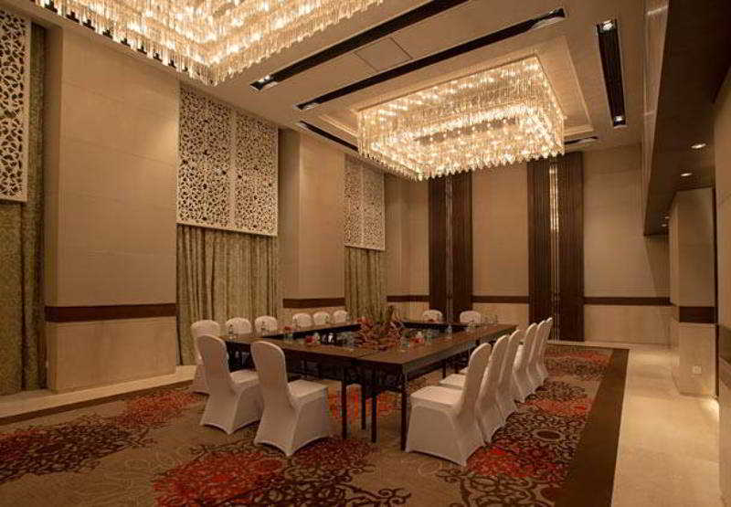 호텔 Courtyard By Marriott Agra