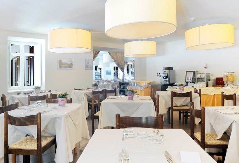 Отель Croda Rossa