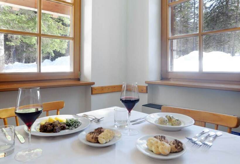 Отель Croda Rossa