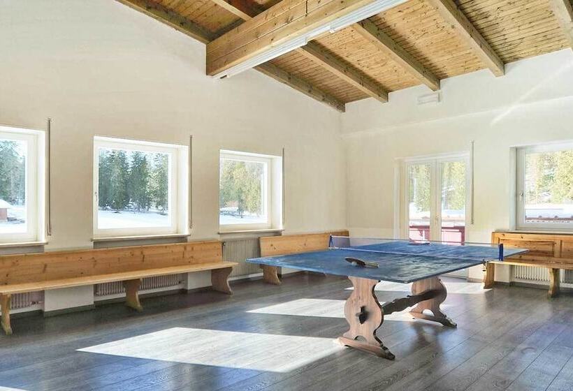 Отель Croda Rossa