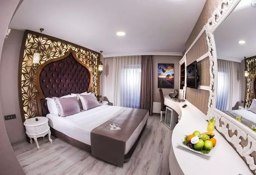 Hotel Demonti
