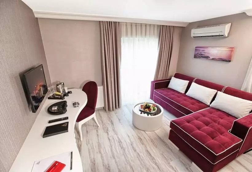 Hotel Demonti