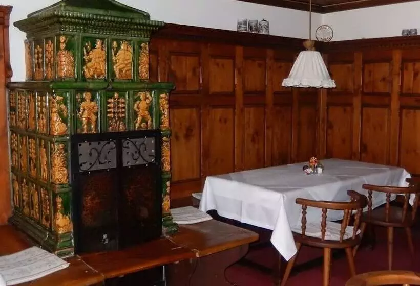 ホテル Garni Bernhard Am See