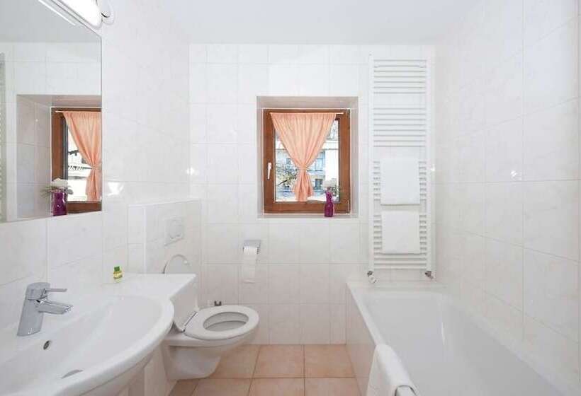 Отель Garni Bernhard Am See