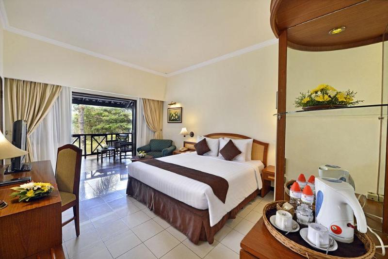 Grand Whiz Hotel Trawas Mojokerto