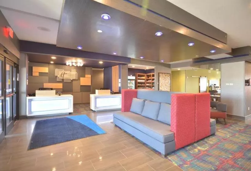 ホテル Holiday Inn Express & Suites Oklahoma City Mid   Arpt Area, An Ihg