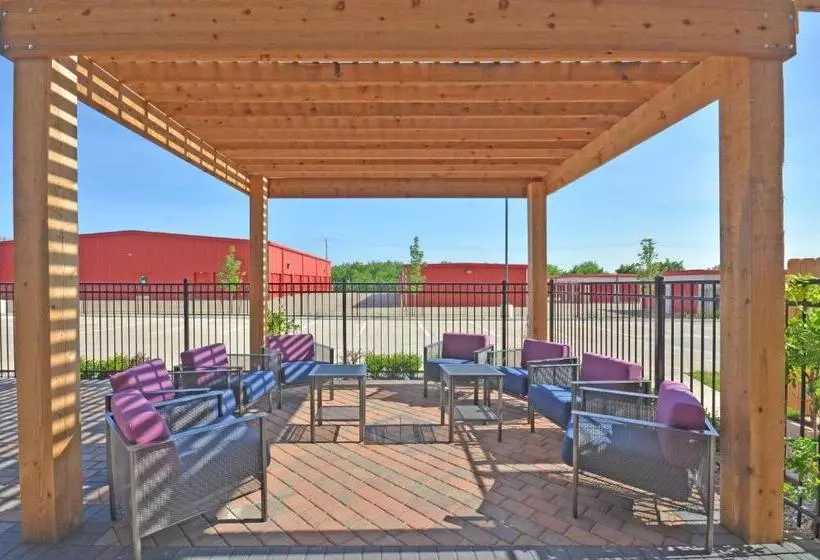 ホテル Holiday Inn Express & Suites Oklahoma City Mid   Arpt Area, An Ihg