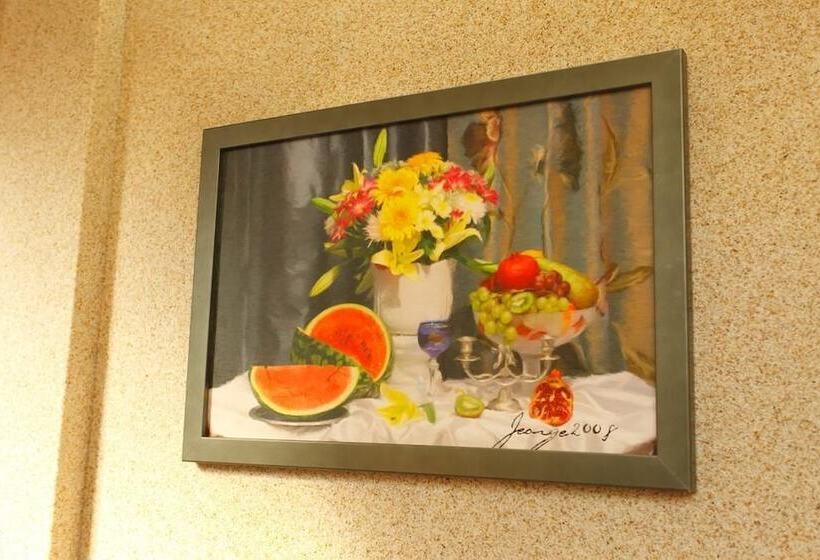 בית מלון כפרי House Of The Hunter