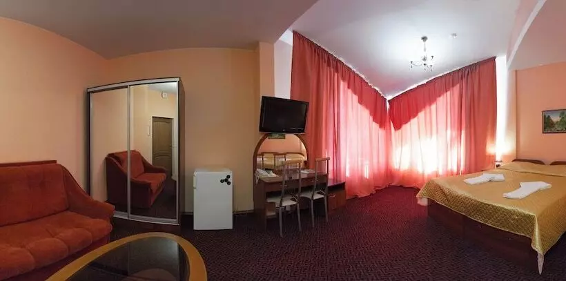 Hotel House Of The Hunter