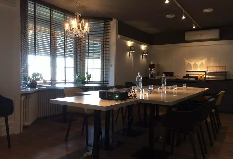 Отель Les Eleveurs