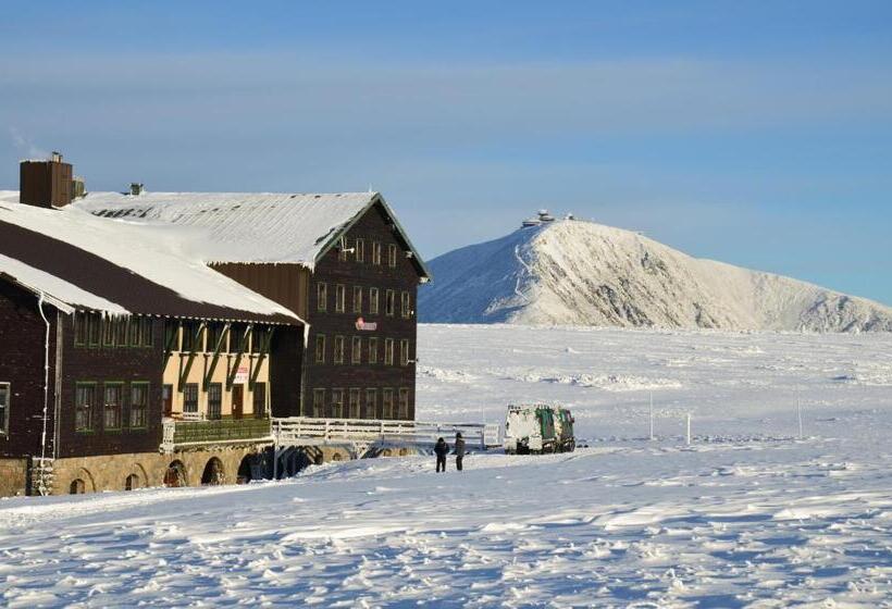 فندق Luční Bouda