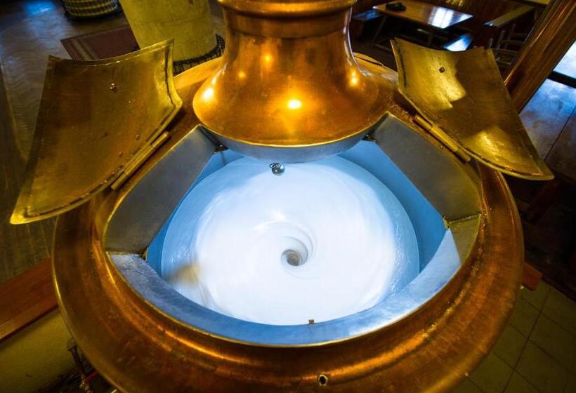 فندق Luční Bouda