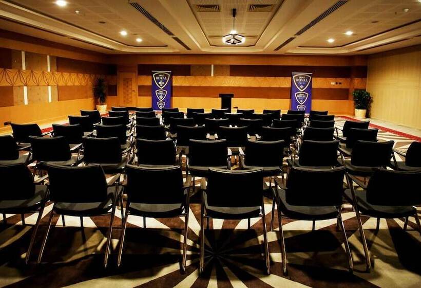 فندق Merit Royal