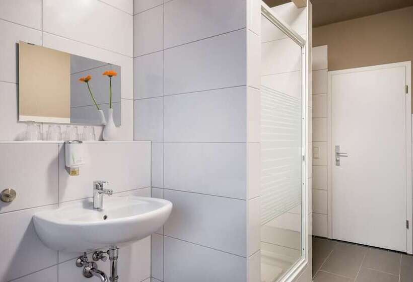 فندق Munique Frankfurt City