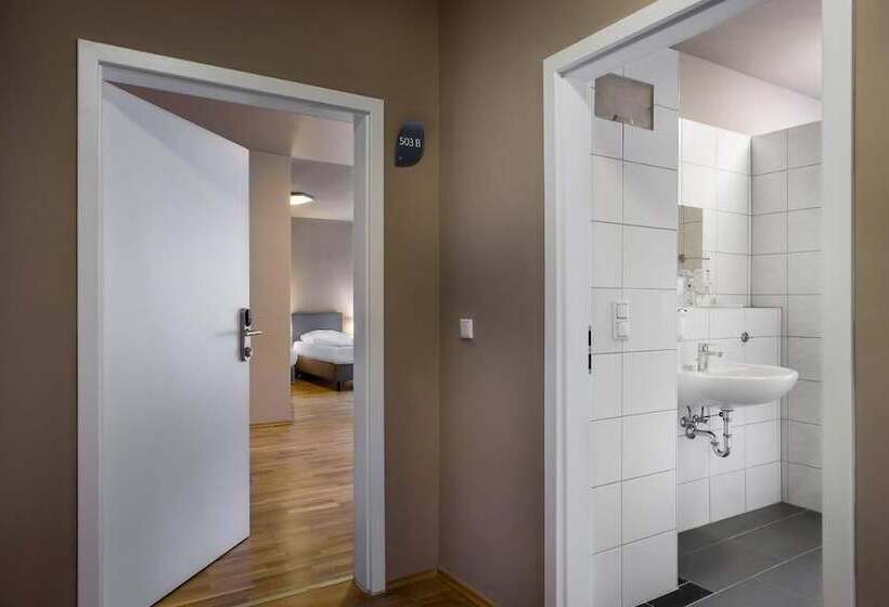 فندق Munique Frankfurt City