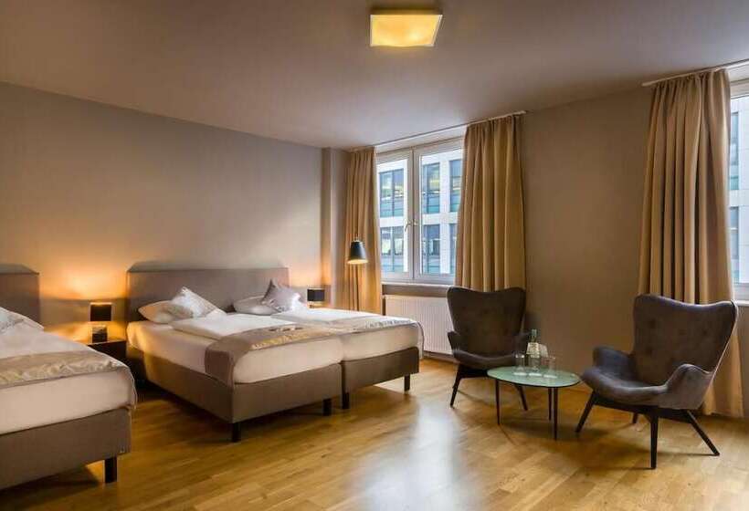 فندق Munique Frankfurt City