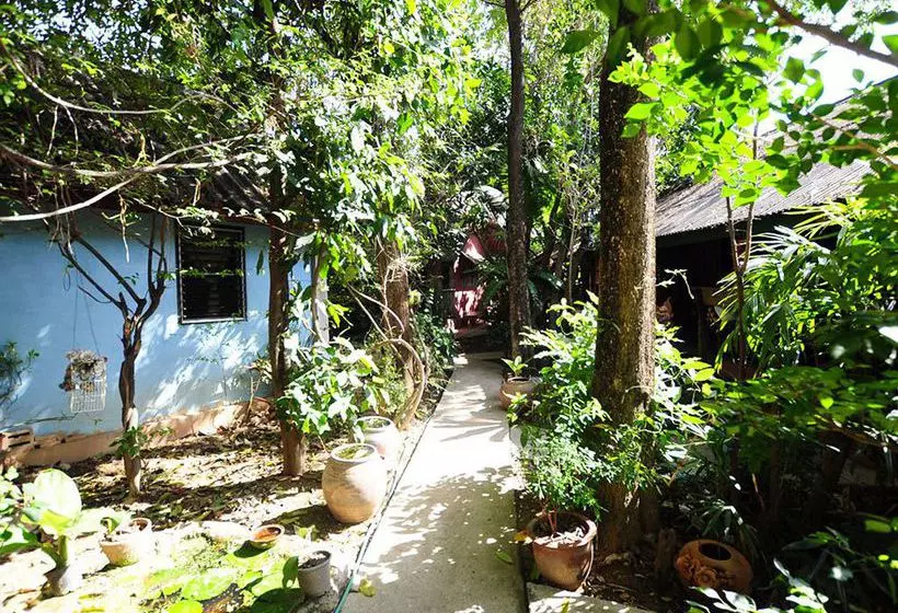 Отель Sukhothai Guest House