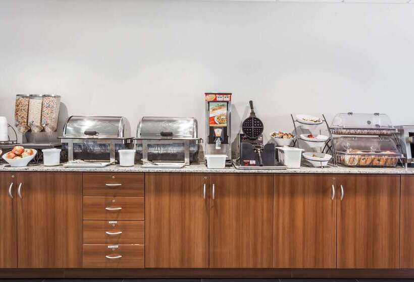 Microtel Inn & Suites Sault Ste. Marie