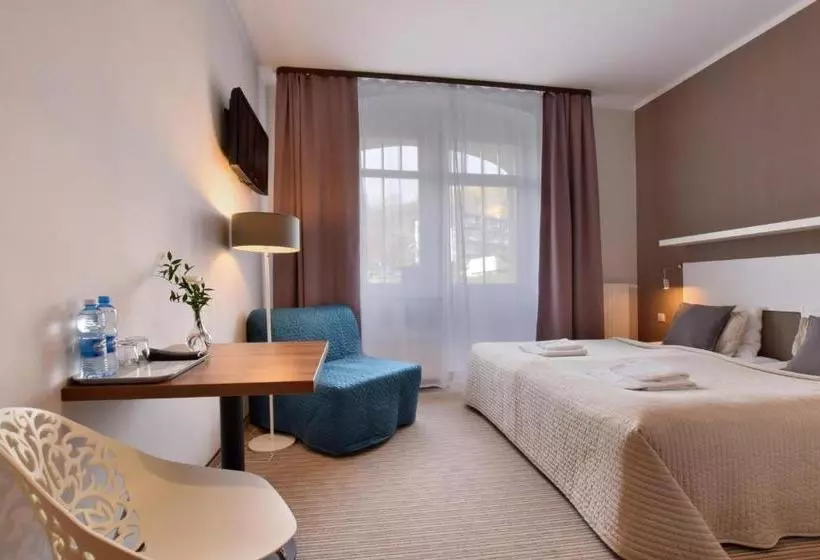 פנסיון Willa Na Cichej