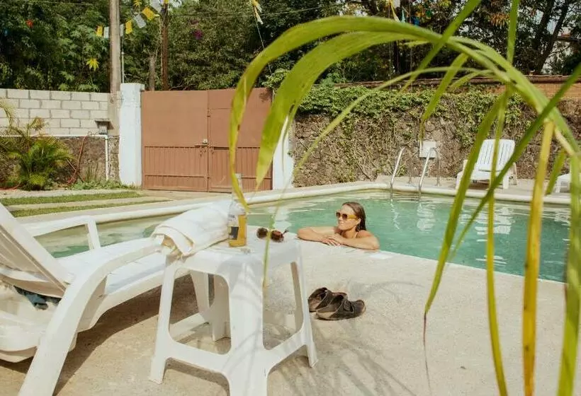 ユースホステル Hospedaje Temazcaltitla