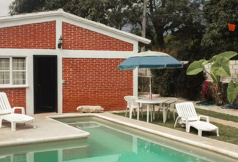 ユースホステル Hospedaje Temazcaltitla