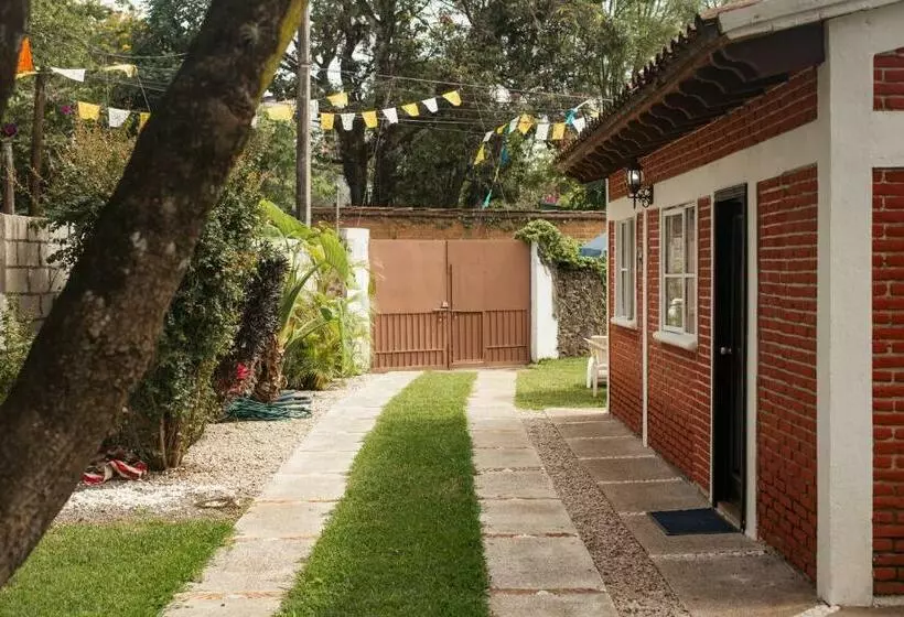 ユースホステル Hospedaje Temazcaltitla