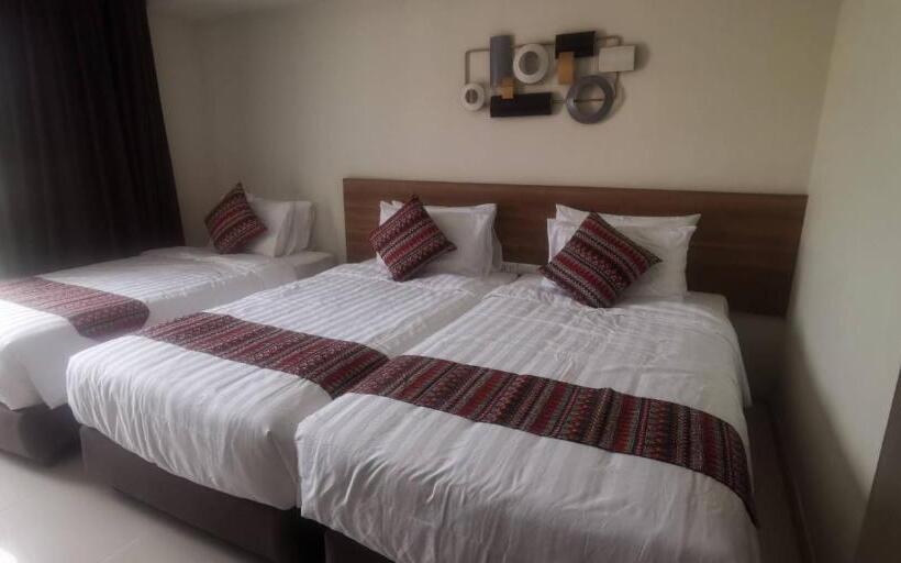 Christella Hotel Laemchabang