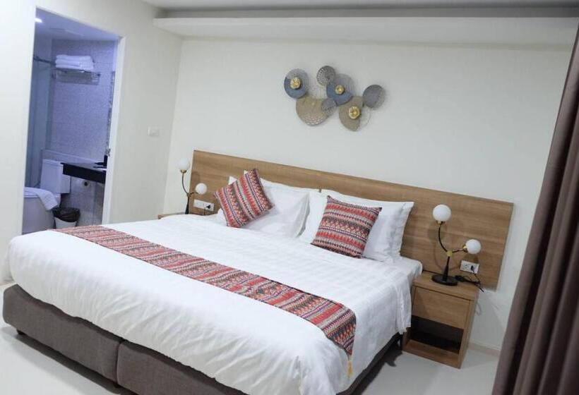 Christella Hotel Laemchabang