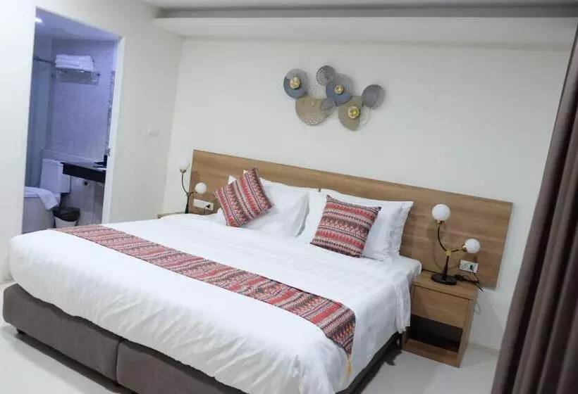 Christella Hotel Laemchabang