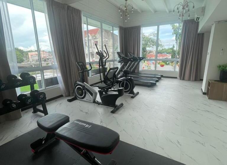 Christella Hotel Laemchabang