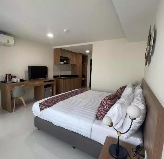 Christella Hotel Laemchabang