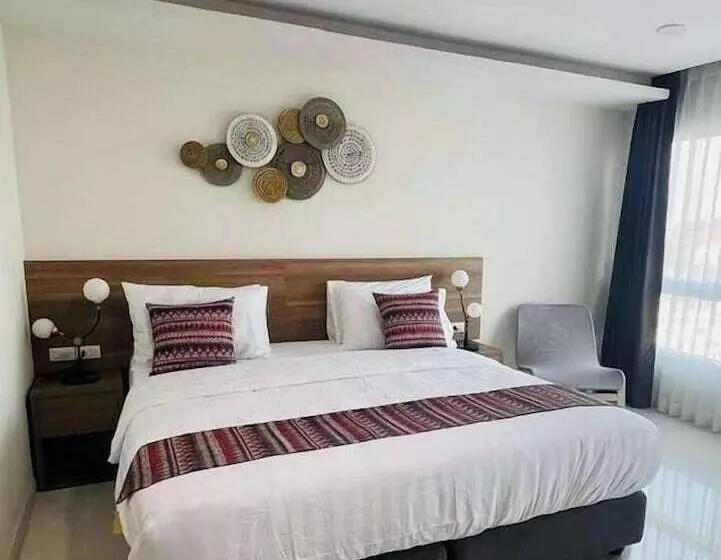 Christella Hotel Laemchabang